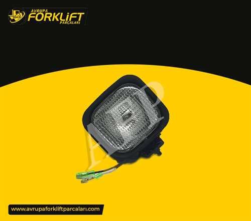 FRONT HEADLIGHT / TOYOTA (RH – RIGHT / 48V) WITH INDICATOR / 8FB — AFM001346