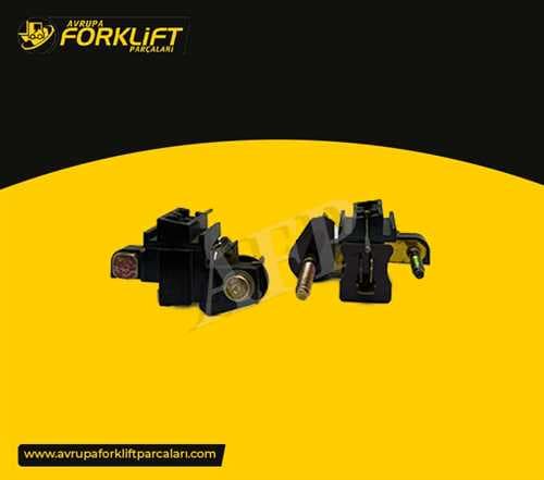 ALTERNATOR (CHARGING DYNAMO) CONTACTOR TOYOTA — AFM004804
